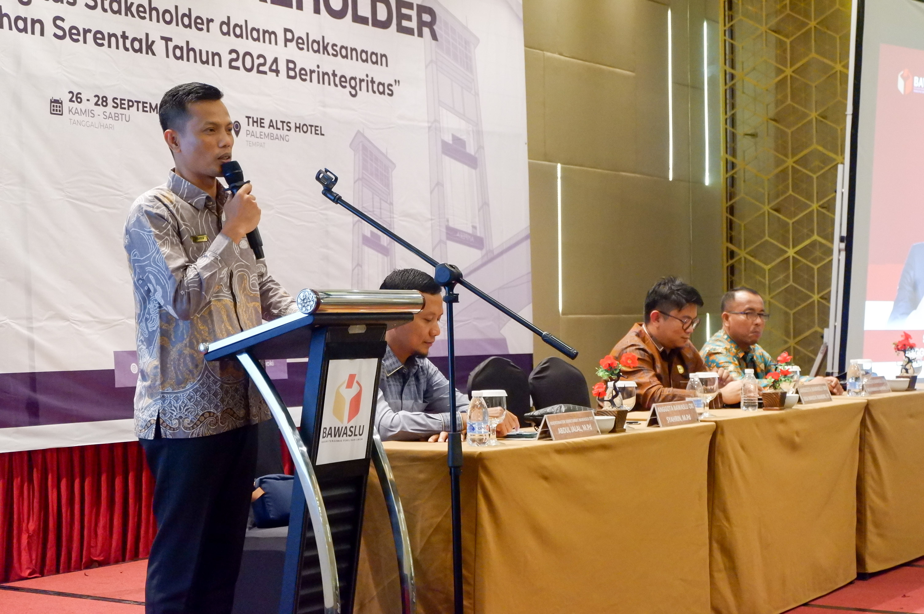 SYAHRIN STAKEHOLDER