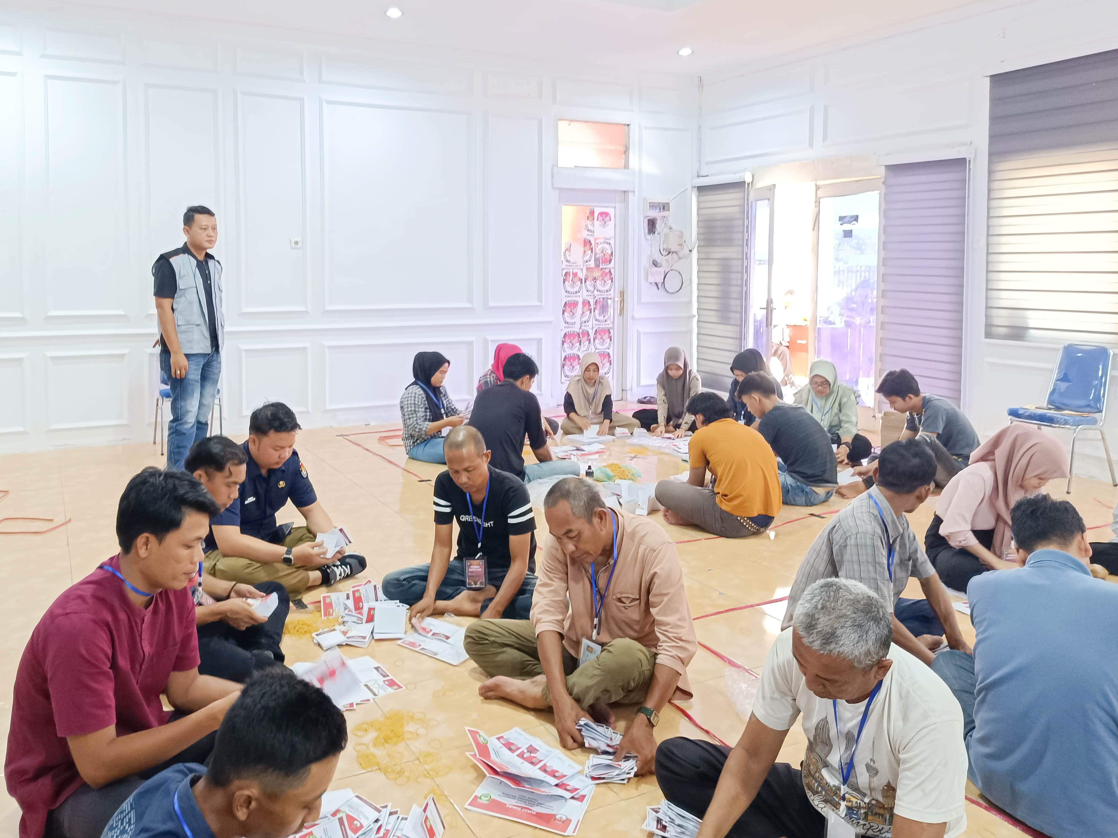 MUJIO AWASI LOGISTIK