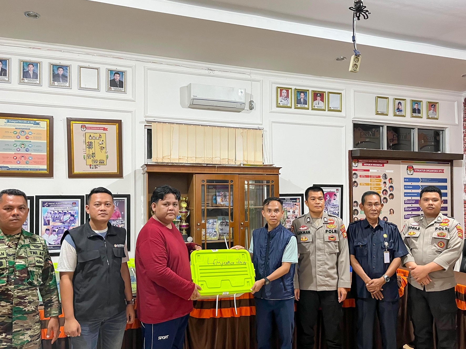 PENYERAHANKOTAKSUARA