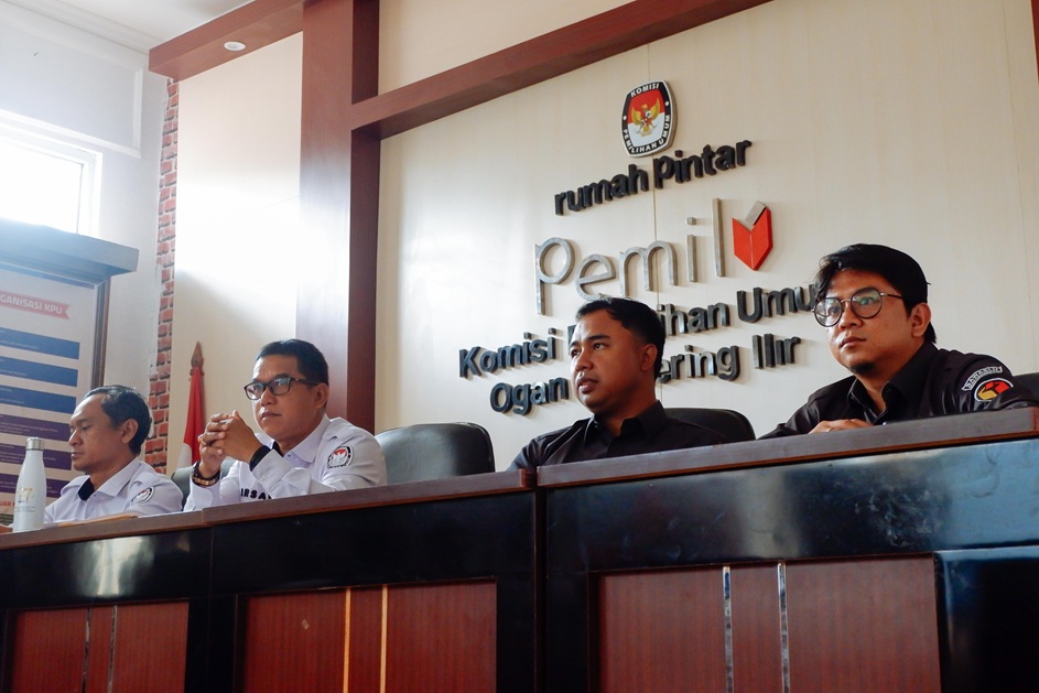 BAWASLU OKI AKURASI DATA PEMILIH KPU SILUMAN