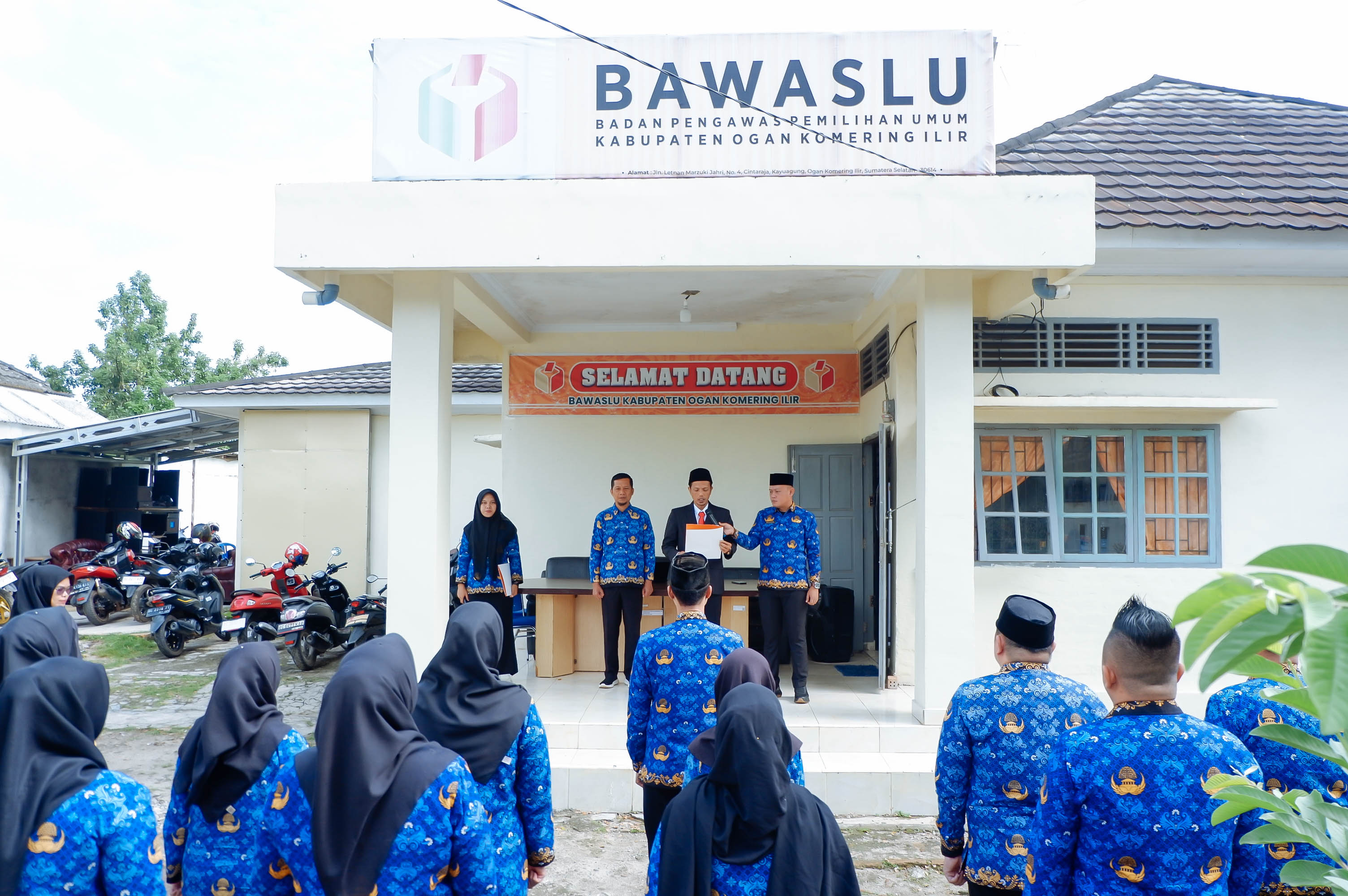 UPACARA BAWASLU OKI KESAKTIAN PANCASILA