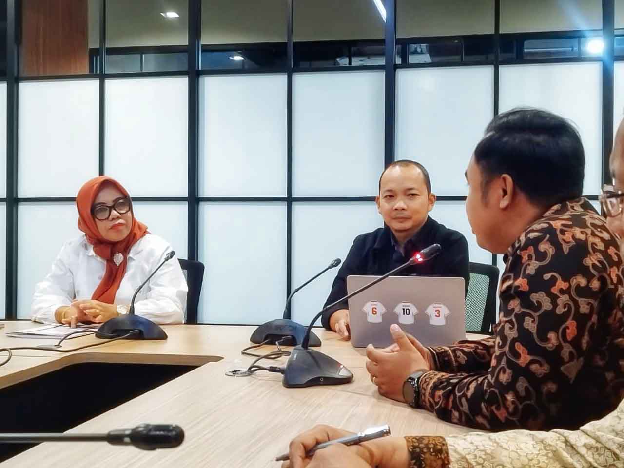 GUS OKI HUMAS
