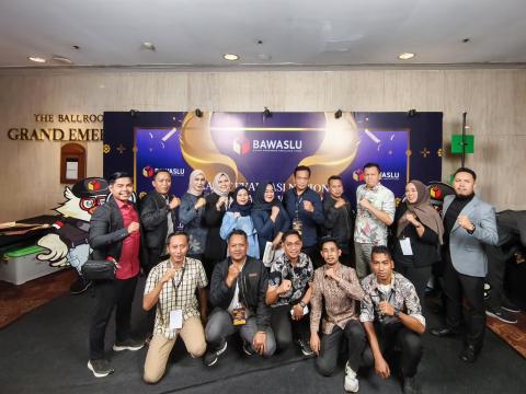 FOTBER EVALUASI HUMAS