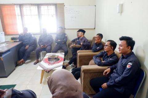 peserta rapat bawaslu oki