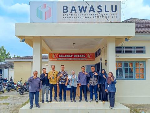 STISIPOL BAWASLU OKI CANDRADIMUKA 2