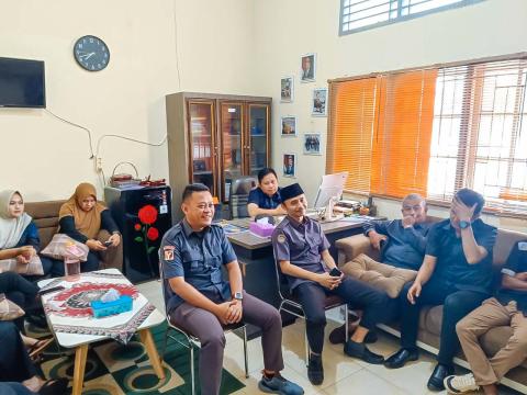 RAPAT INTERN 21 OKT 3