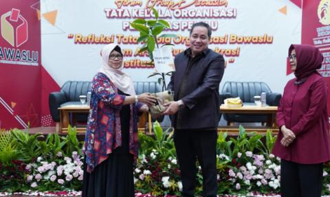 HERWYN POHON INTEGRITAS